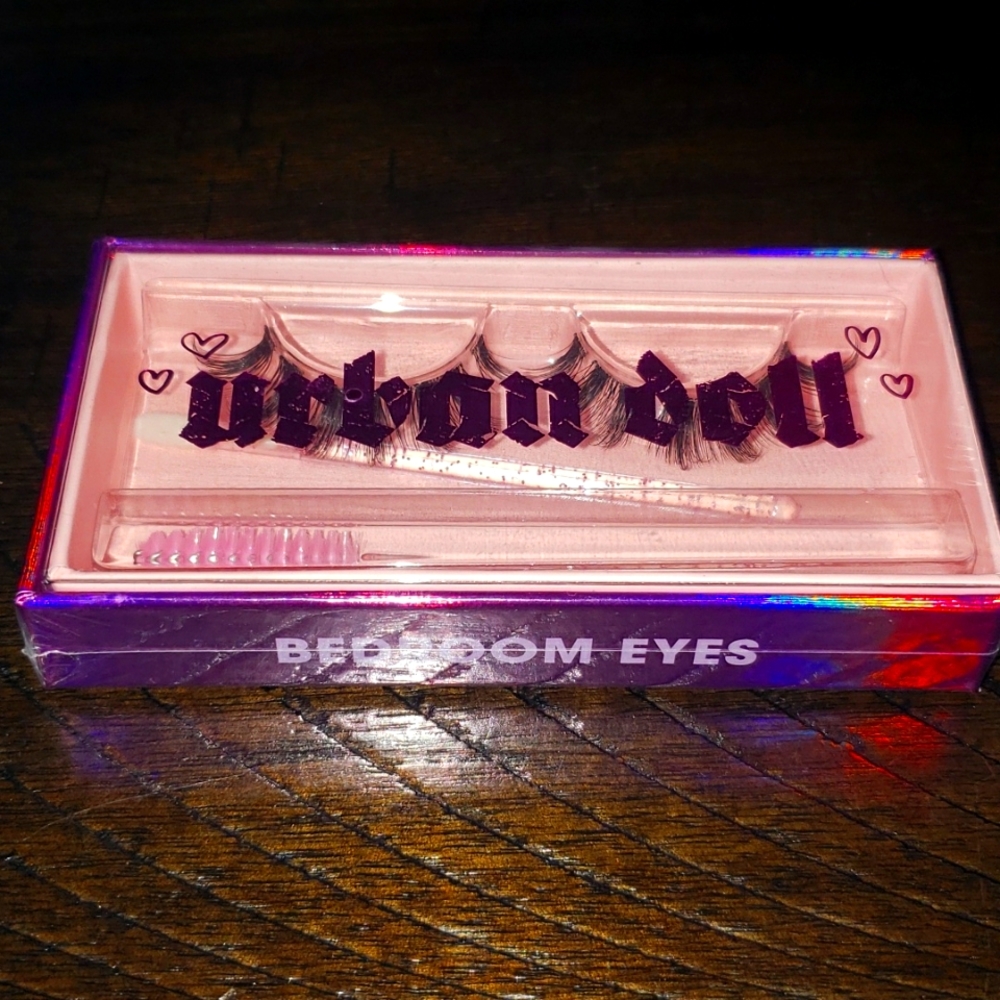 Urban Doll Bedroom Eyes Lashes